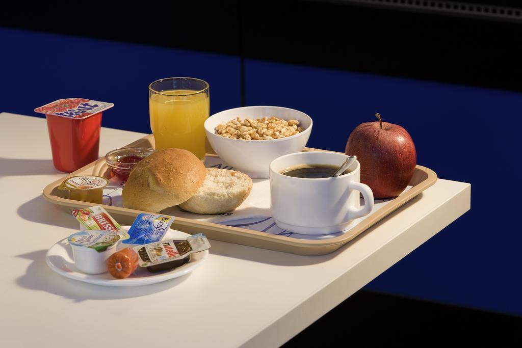 Ibis Budget Rennes Route De Saint Malo Montgermont エクステリア 写真