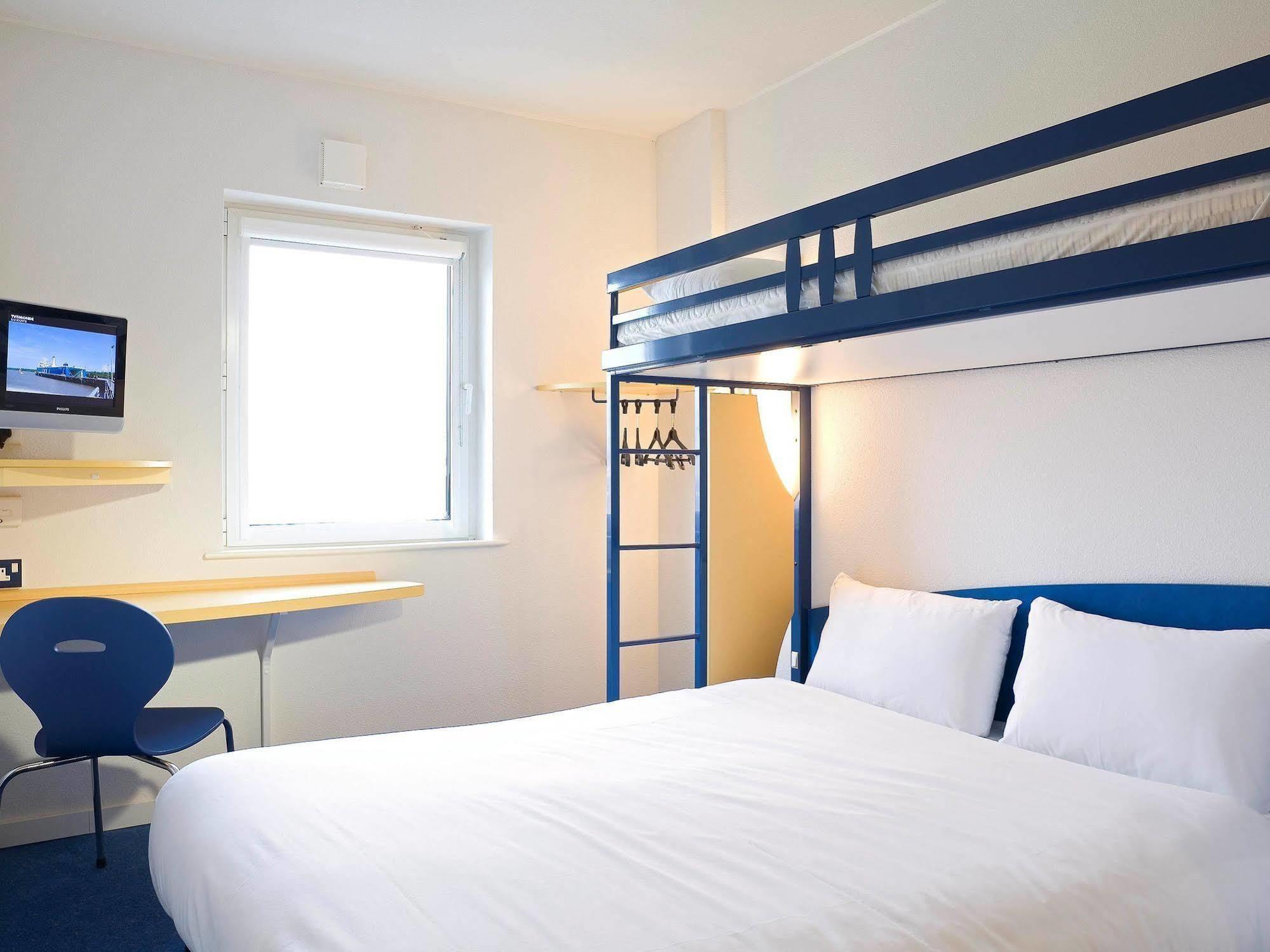 Ibis Budget Rennes Route De Saint Malo Montgermont エクステリア 写真